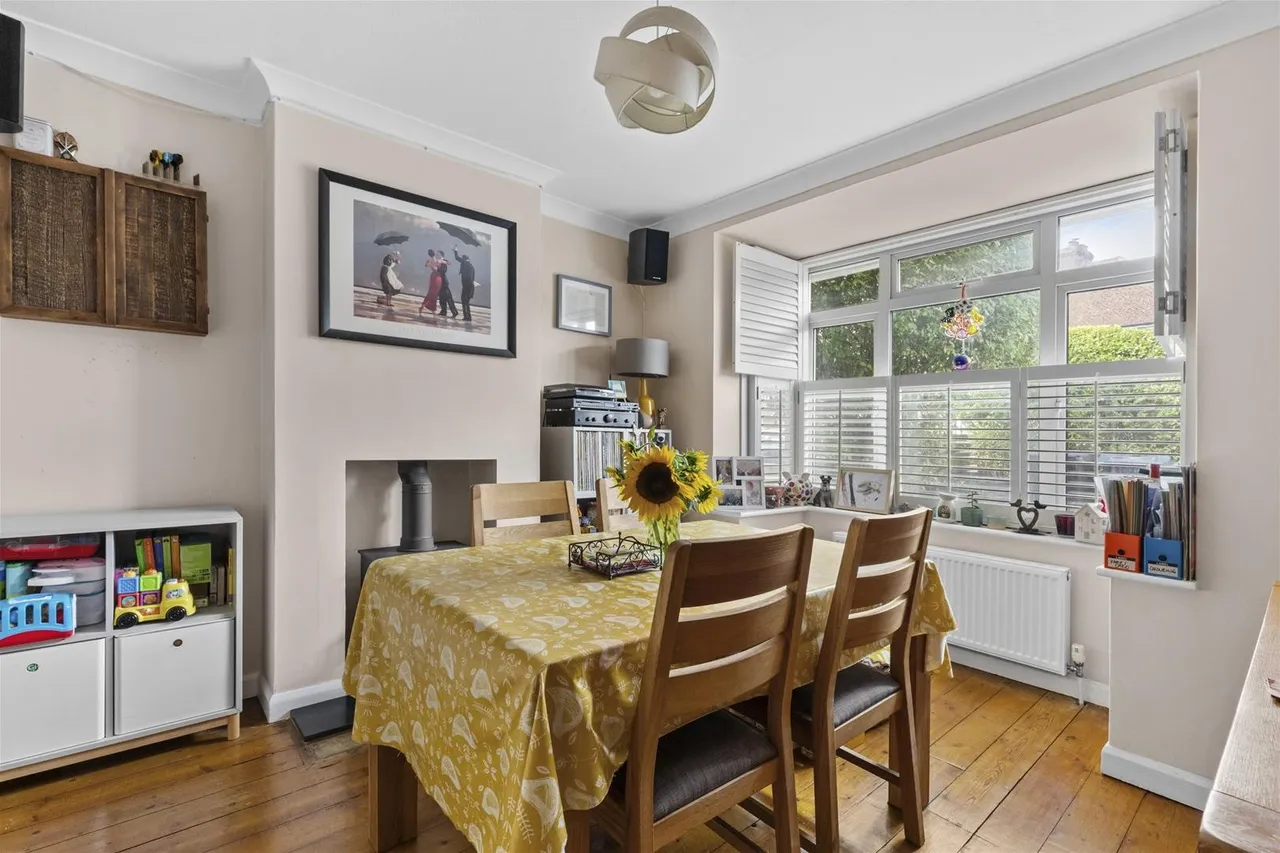 School Close, High Wycombe, HP13, photo 4