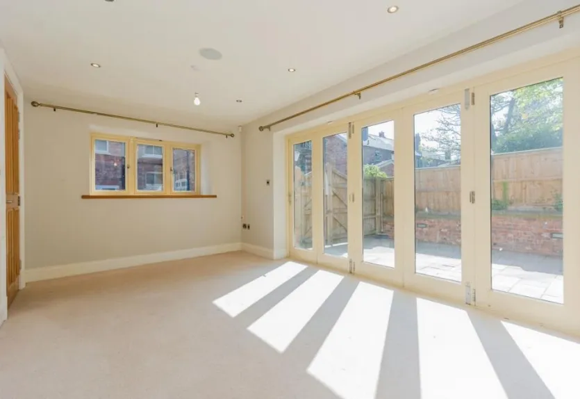 Knutsford Road, Alderley Edge, photo 2