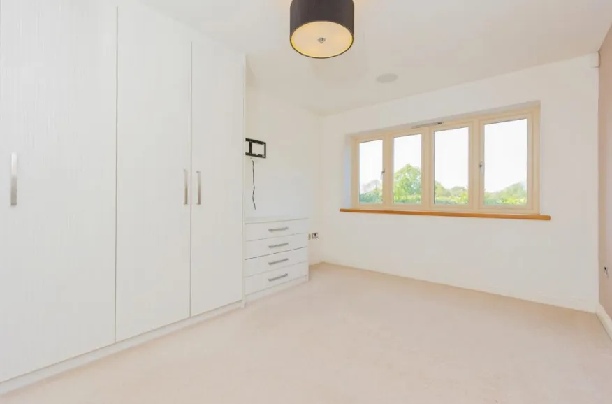Knutsford Road, Alderley Edge, photo 9