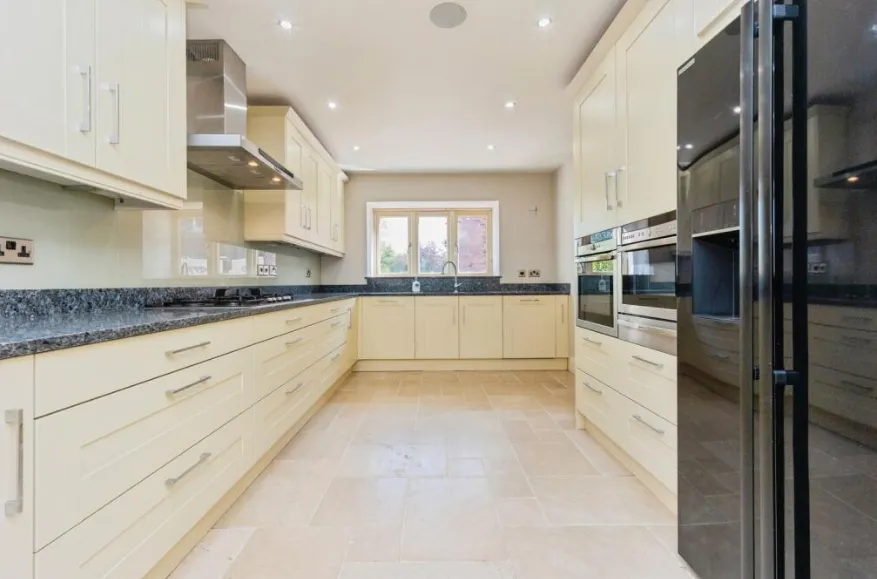 Knutsford Road, Alderley Edge, photo 5