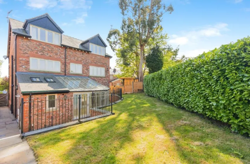 Knutsford Road, Alderley Edge, photo 13