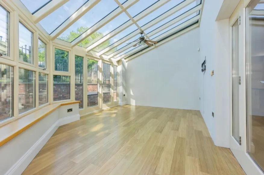 Knutsford Road, Alderley Edge, photo 3