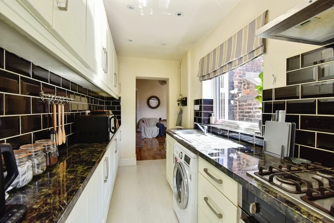 Boothenwood Terrace, STOKE-ON-TRENT, Staffordshire, ST4, photo 4