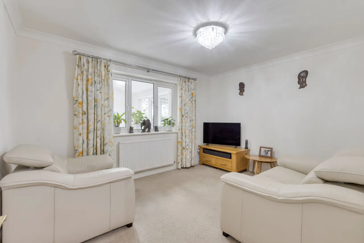 Hefferston Rise, Northwich, photo 16