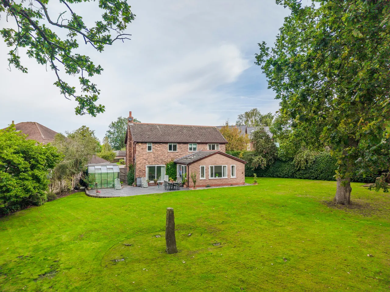 Hefferston Rise, Northwich, photo 4