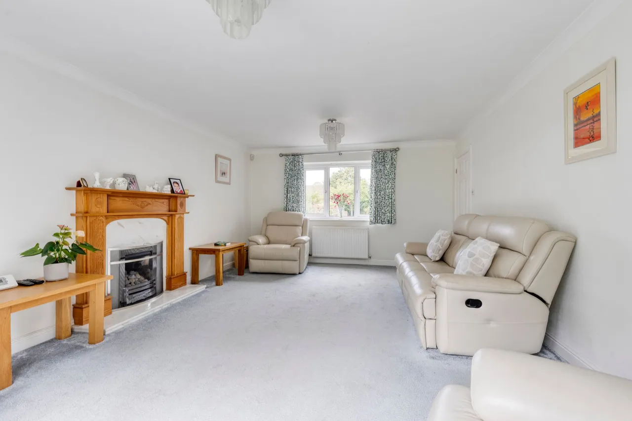 Hefferston Rise, Northwich, photo 7