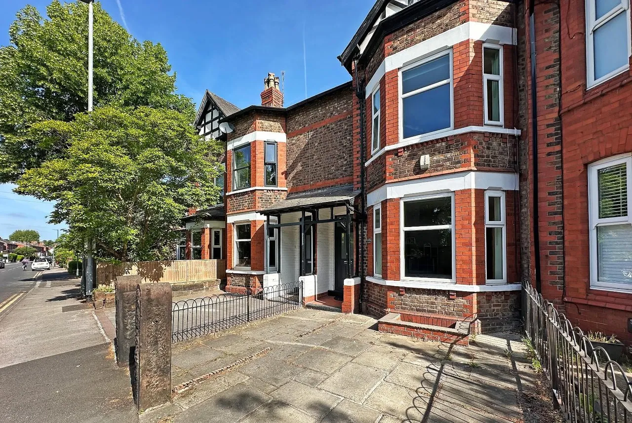 Hale Road, Hale, Cheshire WA15 9HQ, photo 15