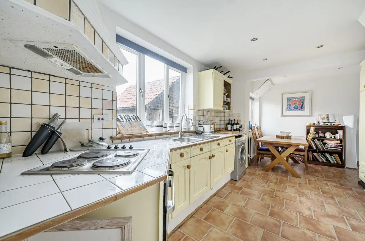 Lambwood Hill, Grazeley, Reading, RG7 1JT, photo 3