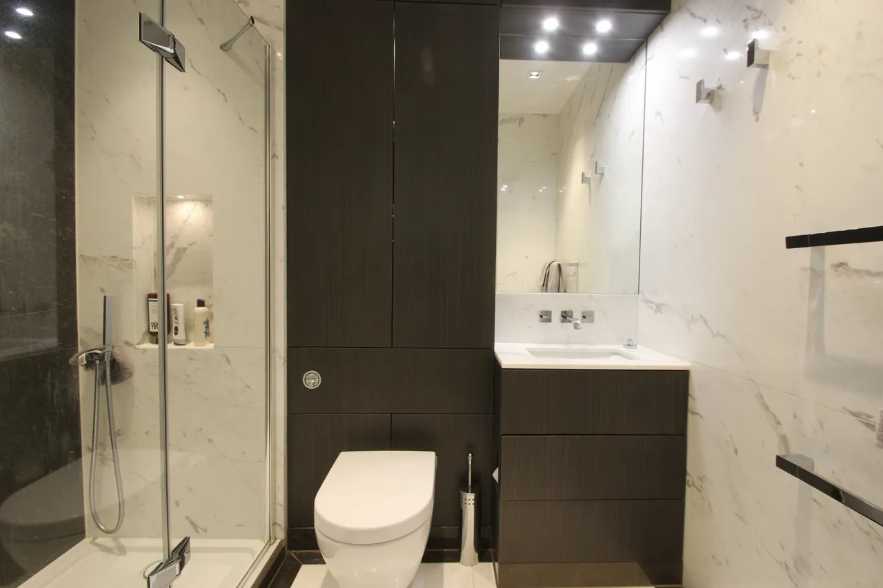 Kew Bridge Road, Brentford, TW8, photo 5