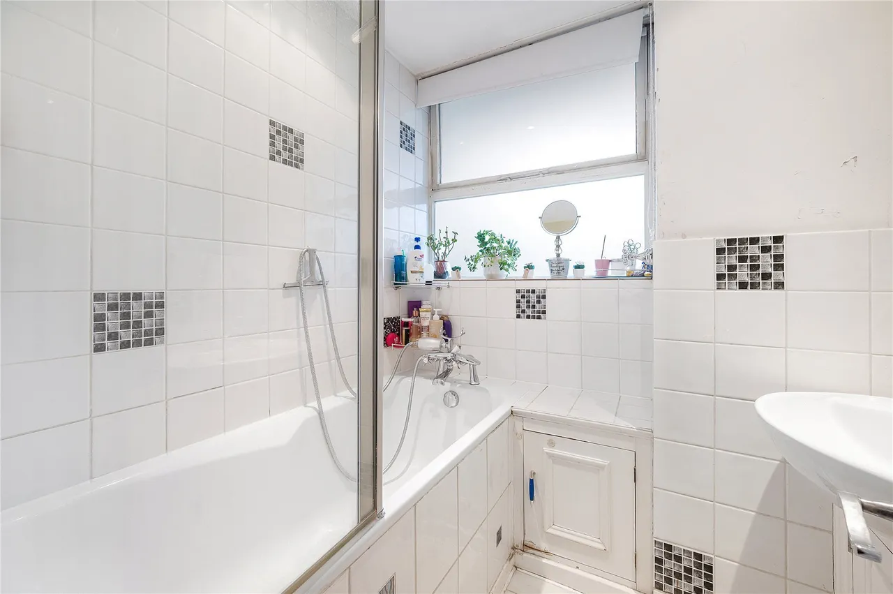 Churchill Gardens, Pimlico, SW1V, photo 6