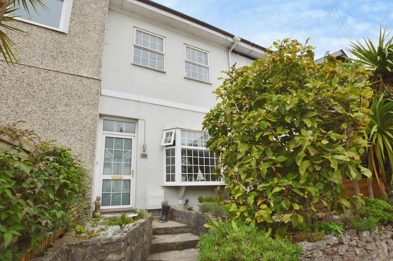 4 bed property for sale, Avenue Road, Torquay, TQ2