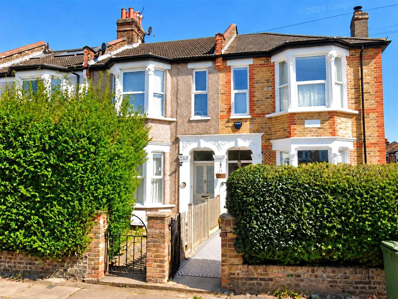 2 bed flat to rent, Laleham Road, London, SE6