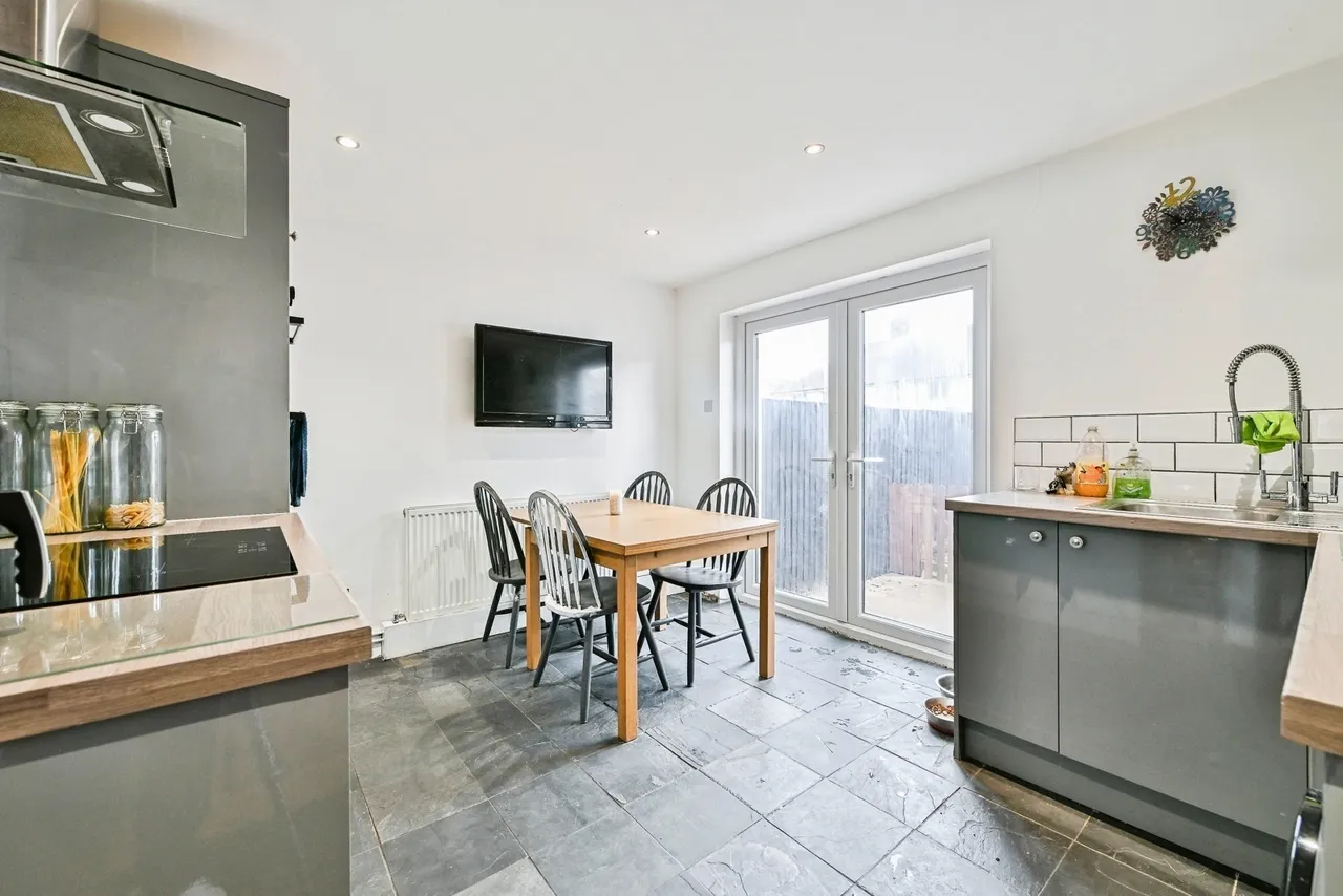 Gardendale Avenue, Clifton, NG11, photo 4