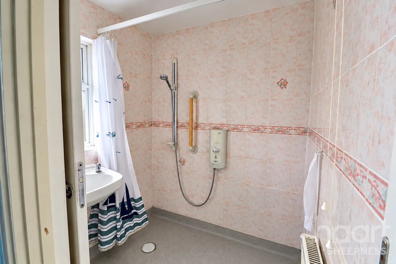 Marshall Crescent, Queenborough, ME11, photo 6