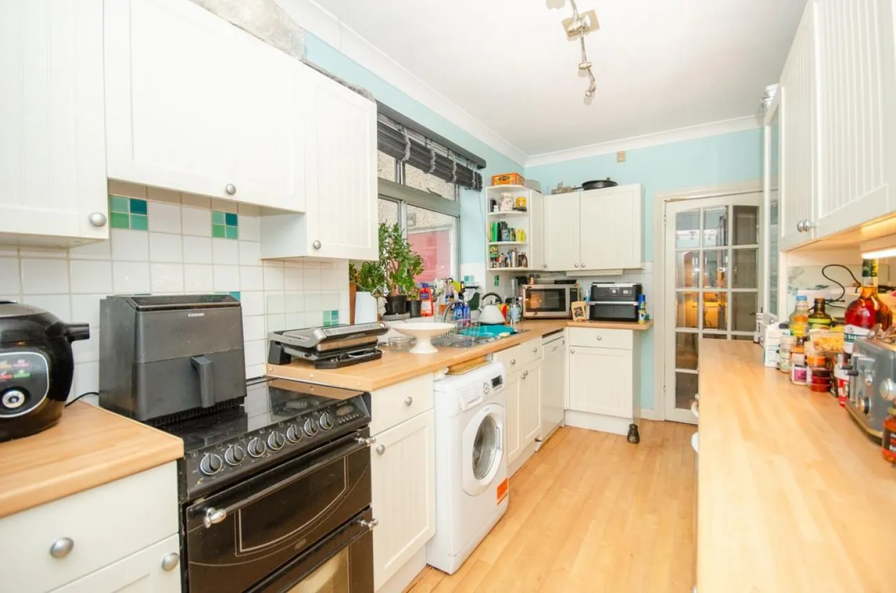 Baugh Gardens, Downend, BS16, photo 4