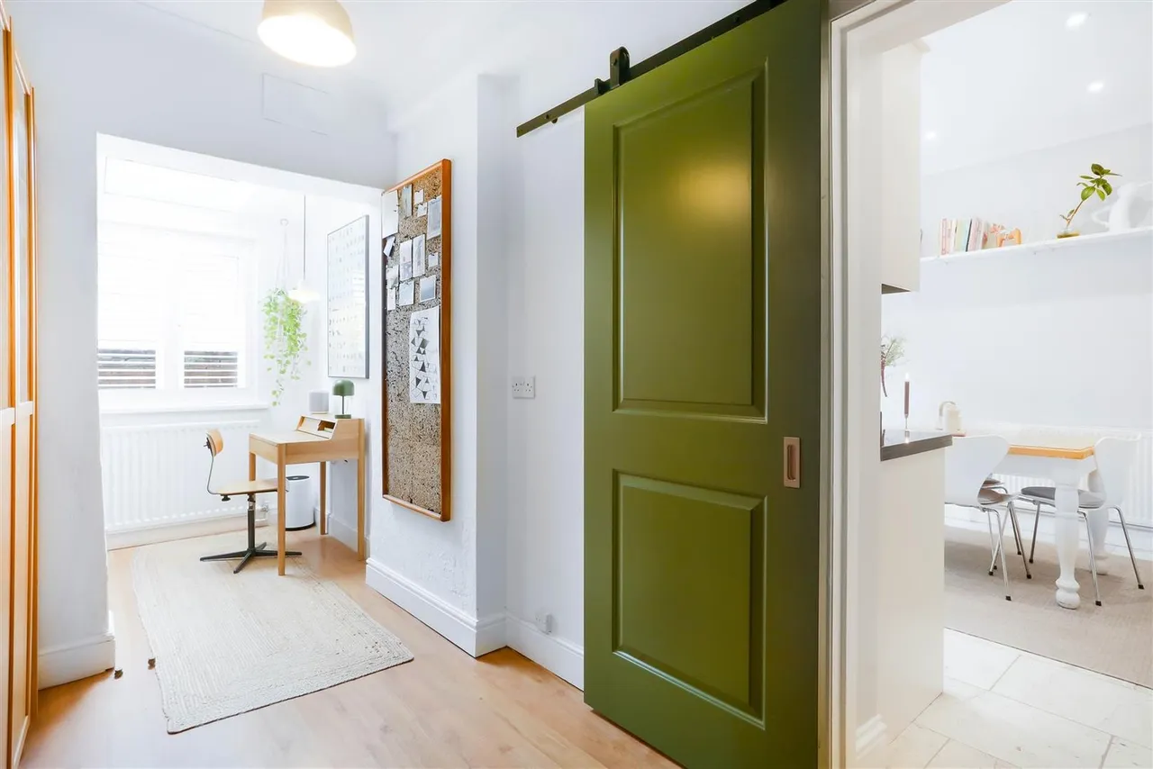 Dower Avenue, Wallington, SM6 0RG, photo 16