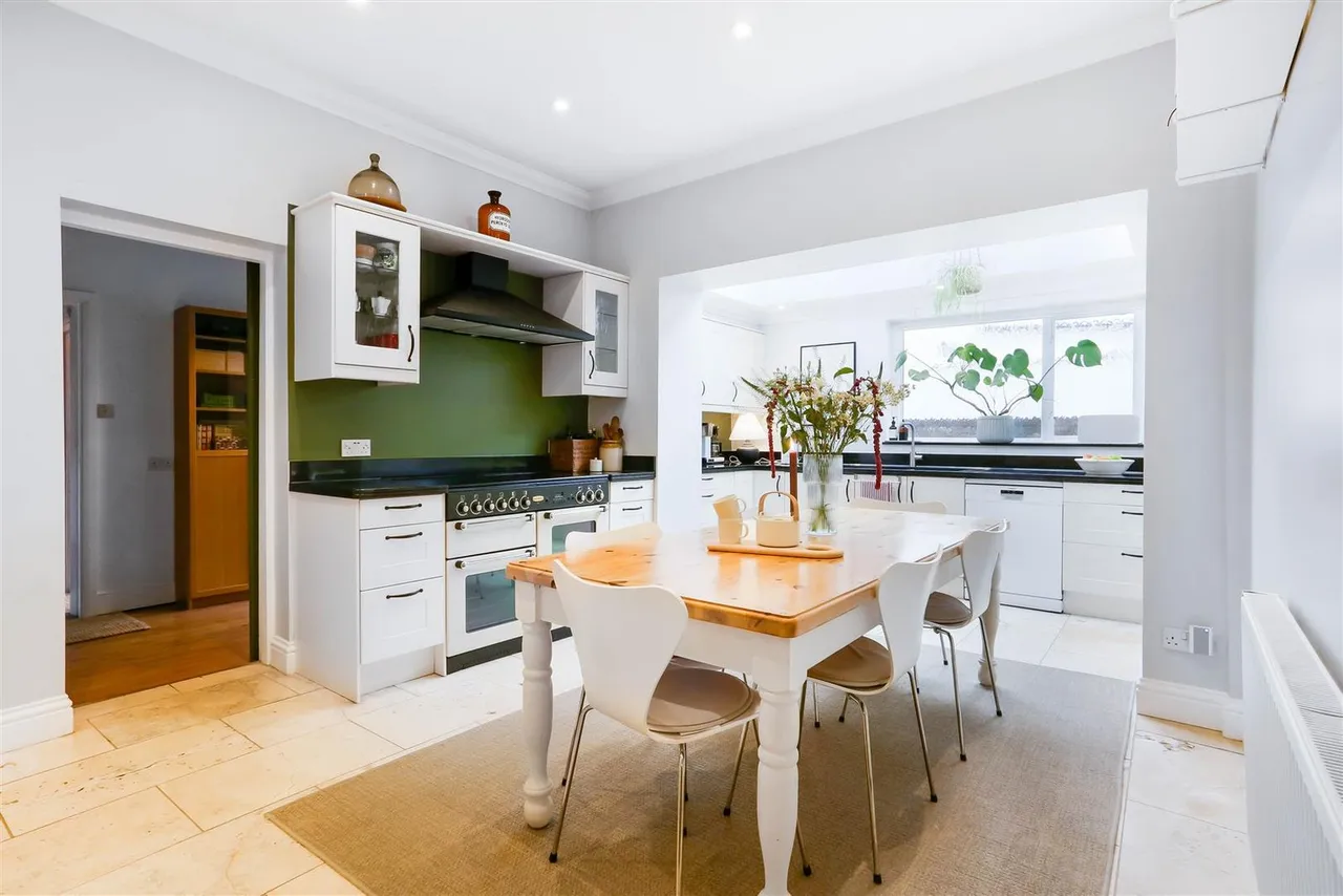 Dower Avenue, Wallington, SM6 0RG, photo 13