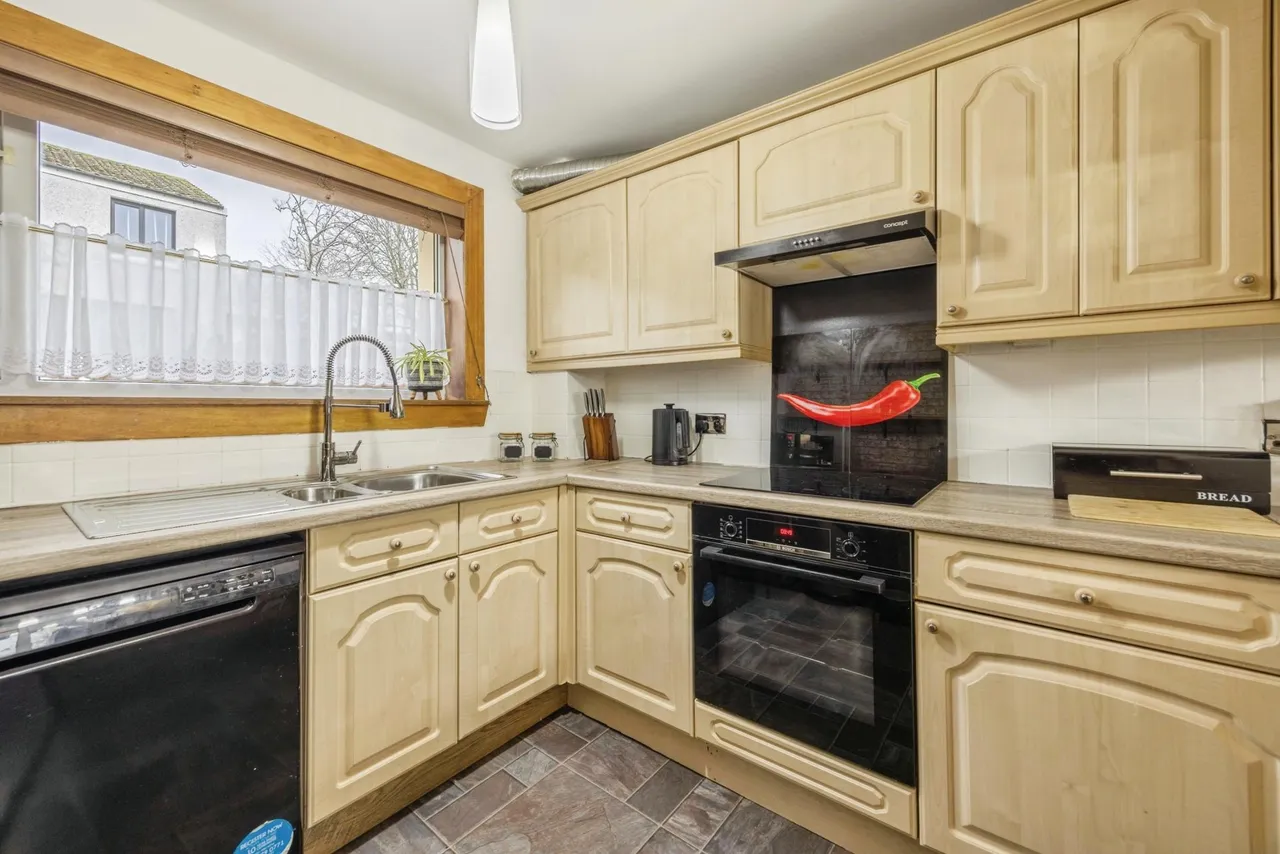 Fergus Avenue, Livingston, EH54, photo 8