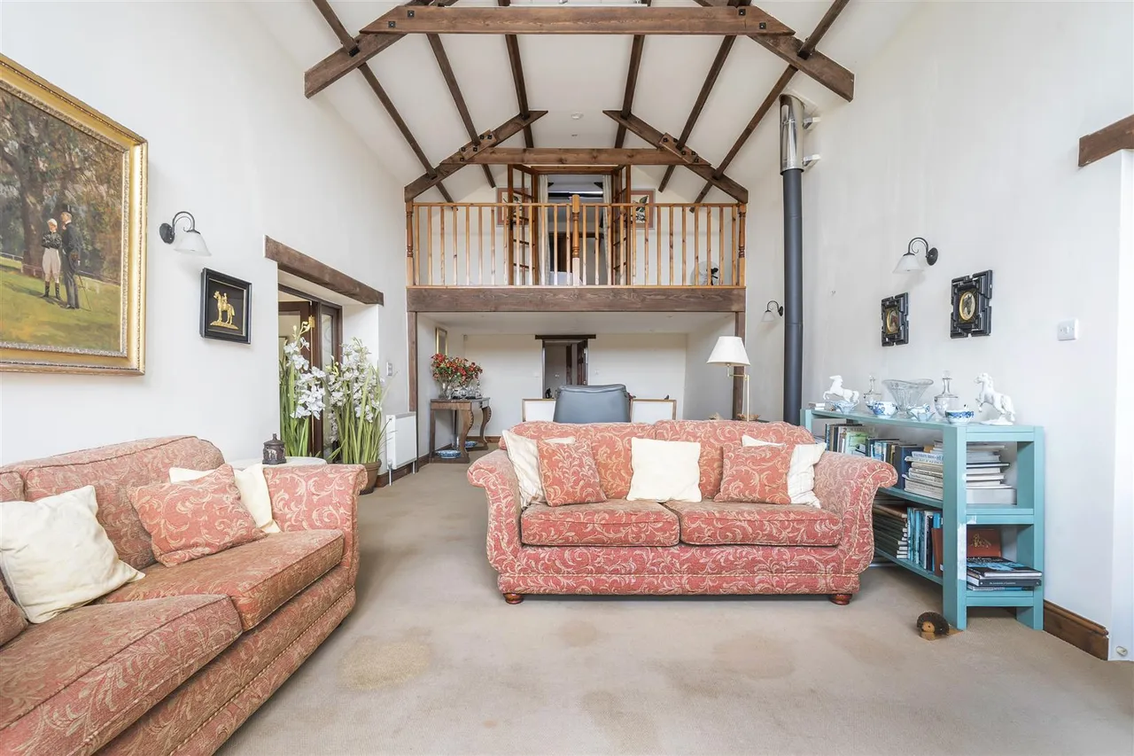Hydes Lane, Cold Ashton, SN14, photo 16
