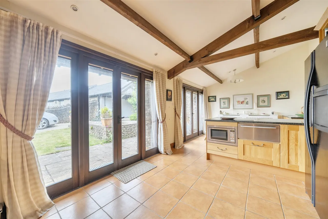 Hydes Lane, Cold Ashton, SN14, photo 7