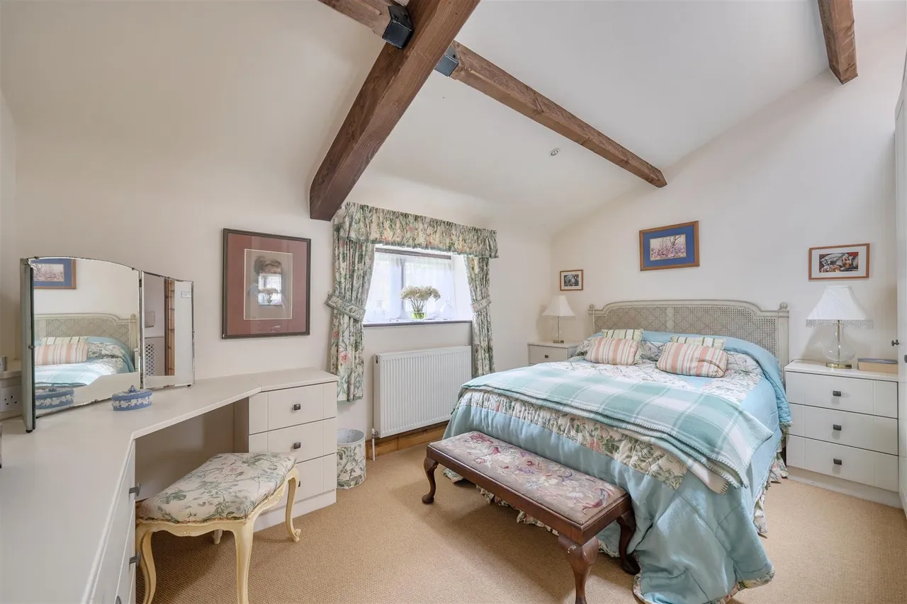 Hydes Lane, Cold Ashton, SN14, photo 21