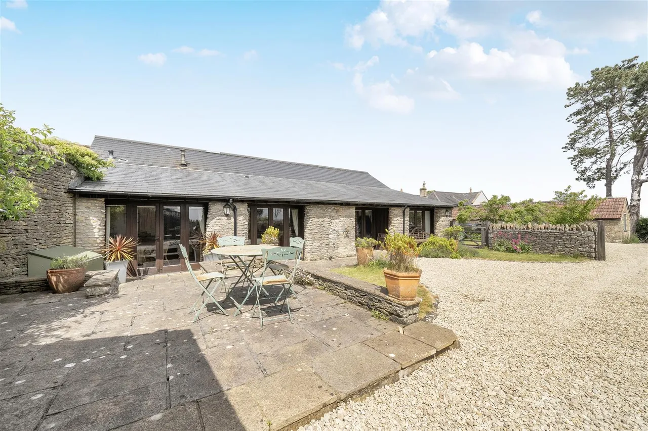 Hydes Lane, Cold Ashton, SN14, photo 8
