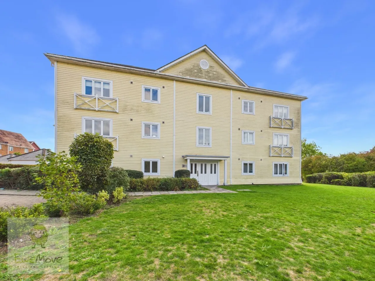 1 bed flat for sale, Alisander Close, Holborough Lakes, ME6