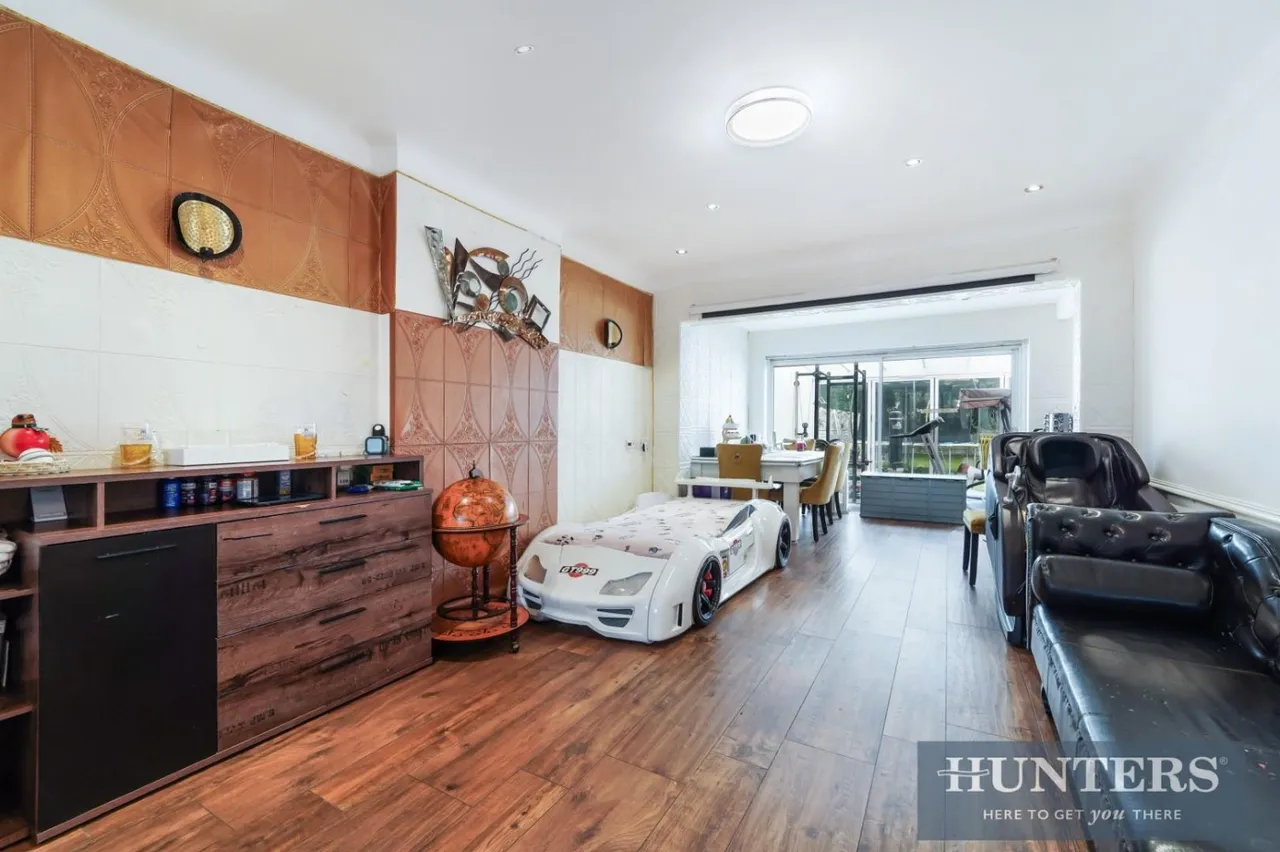 Purbeck Avenue, New Malden, photo 5