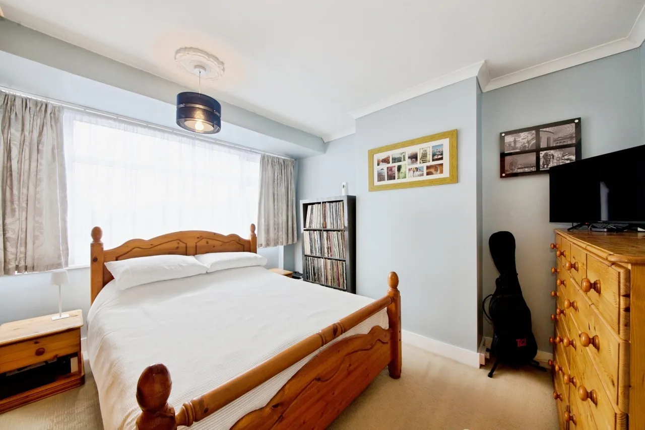 Barton Avenue, Romford, RM7, photo 6