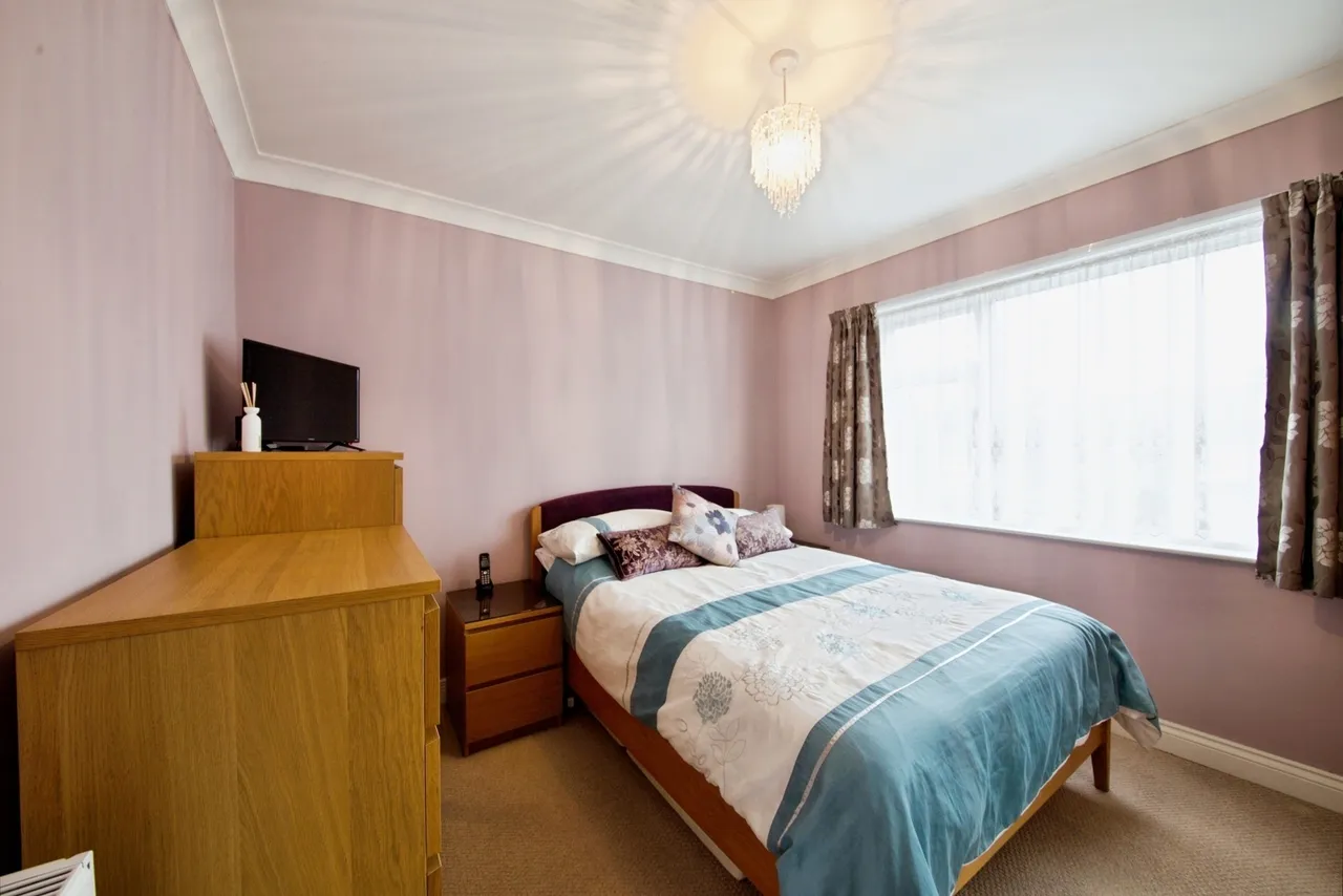 Barton Avenue, Romford, RM7, photo 9