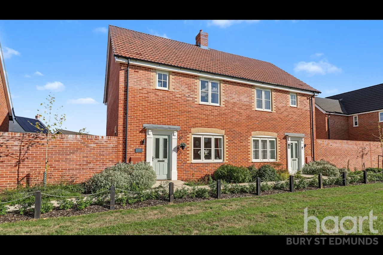 3 bed house for sale, Jones Walk, Woolpit, IP30