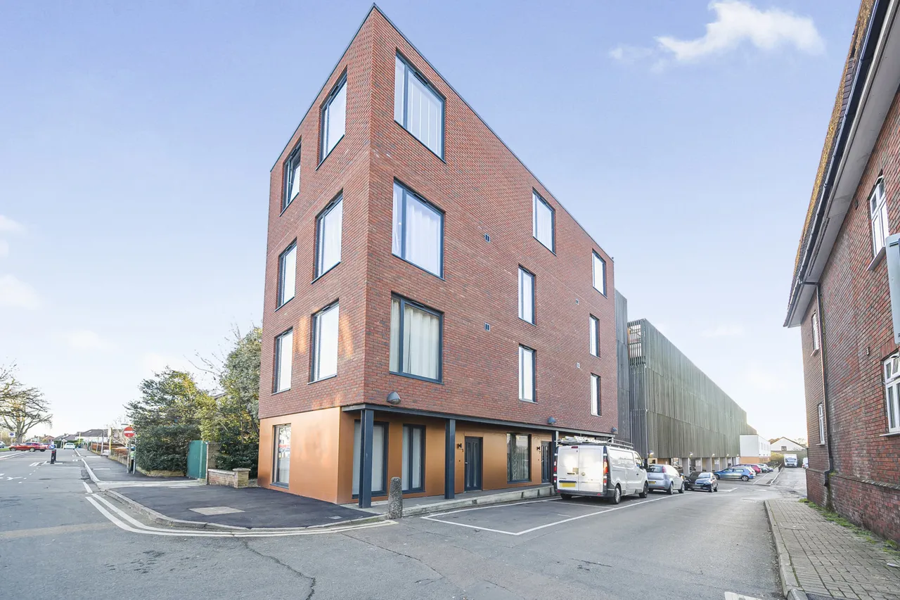 Field End Road, Ruislip, HA4, photo 3
