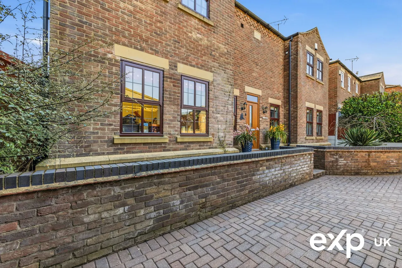 Main Road, Ravenshead, photo 31