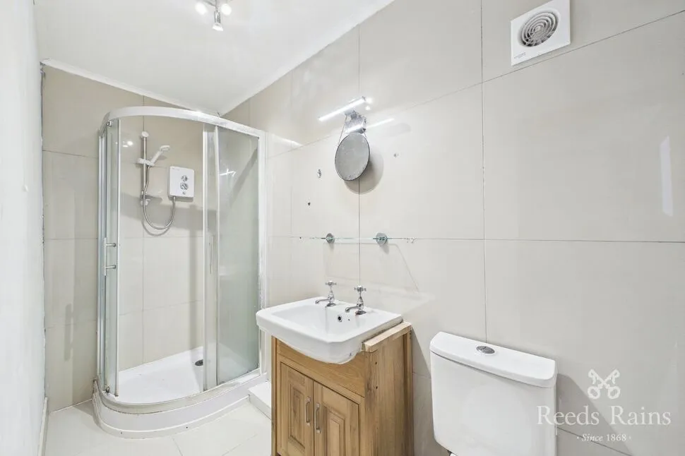 Gillygate, Pontefract, Wakefield, WF8, photo 5