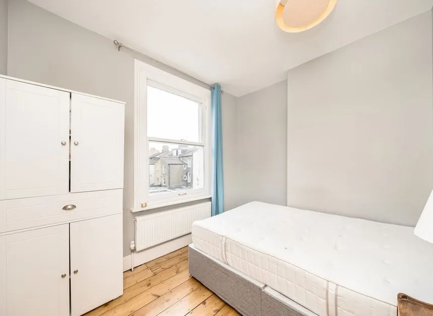 Wandsworth Road, Clapham, SW8, photo 6