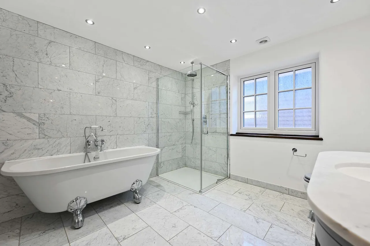 Denham Lane, Chalfont St. Peter, SL9, photo 13