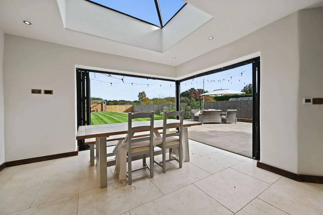 Denham Lane, Chalfont St. Peter, SL9, photo 5