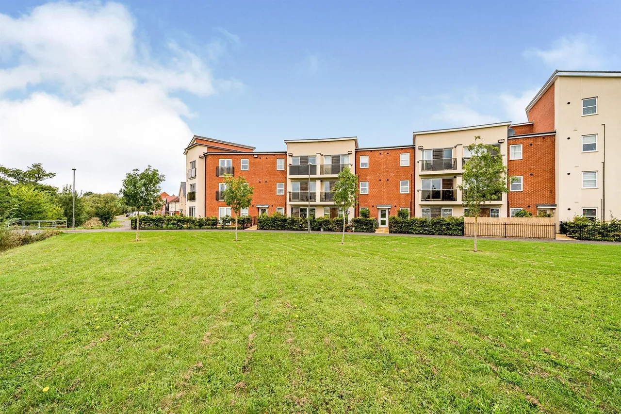 Pondecroft, Aylesbury, HP18, photo 10