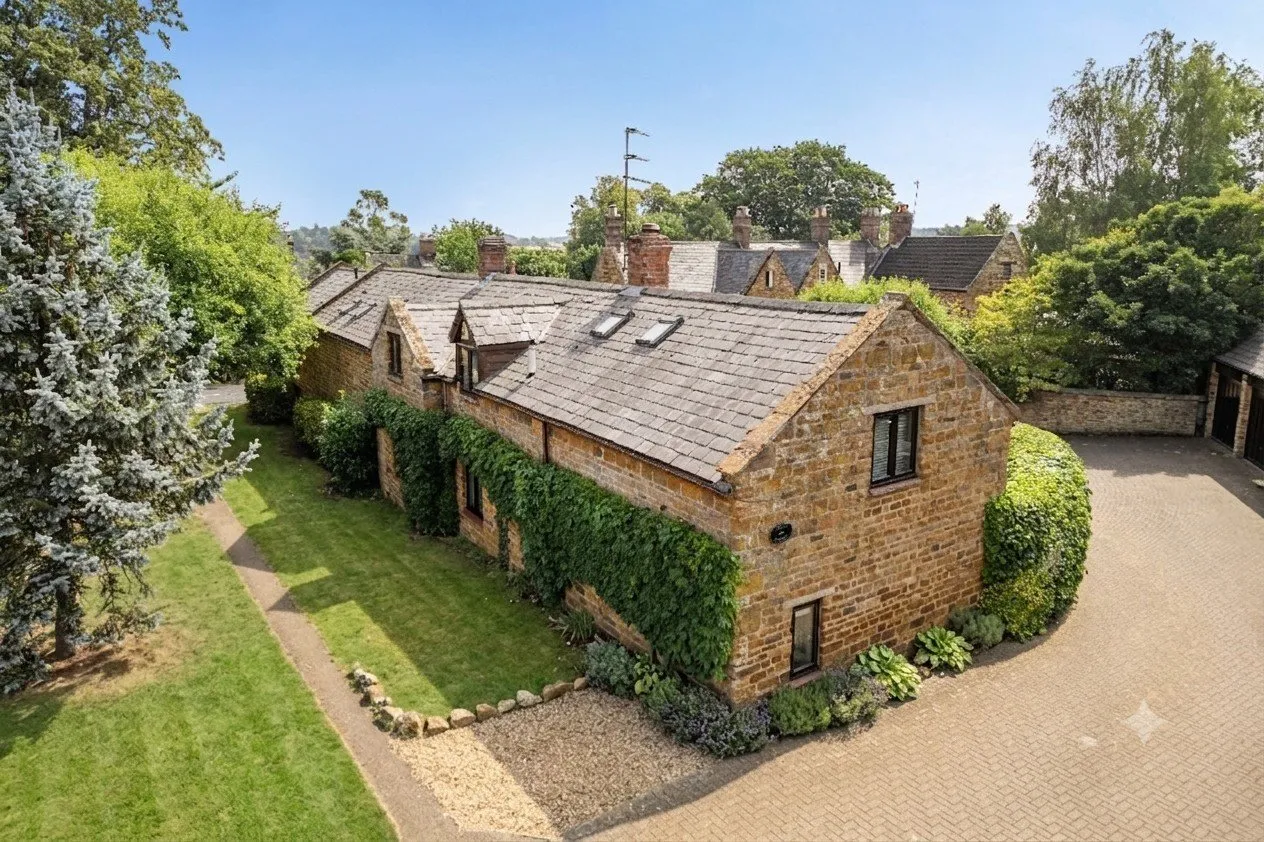 3 bed property for sale, Back Lane, Chapel Brampton, NN6