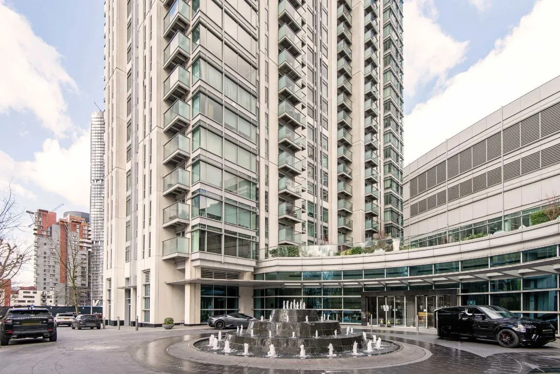 Pan Peninsula Square, Canary Wharf, photo 7