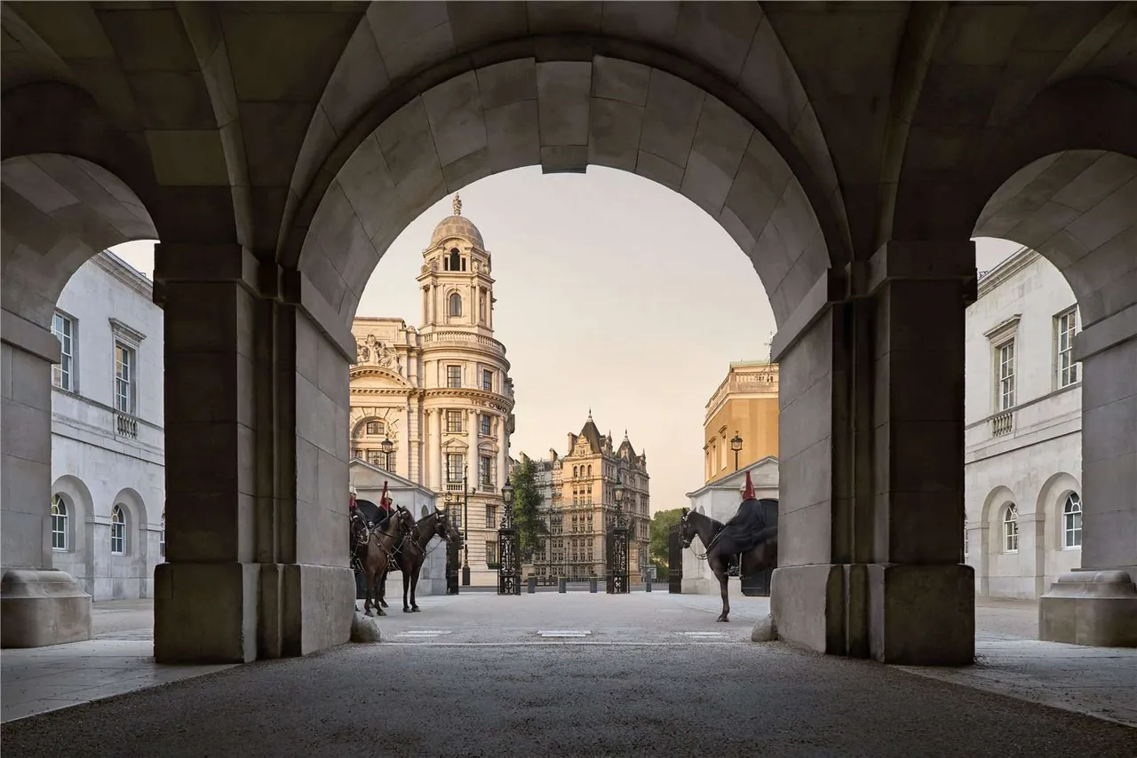 Horse Guards Avenue, London, SW1A 2BH, photo 5