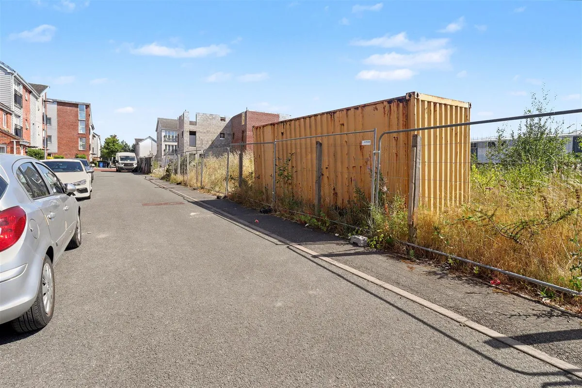 Windlass Grove, Stoke-On-Trent, ST1, photo 5