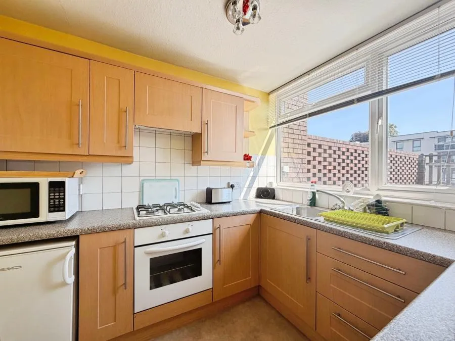 Abbey End, Kenilworth, CV8, photo 5