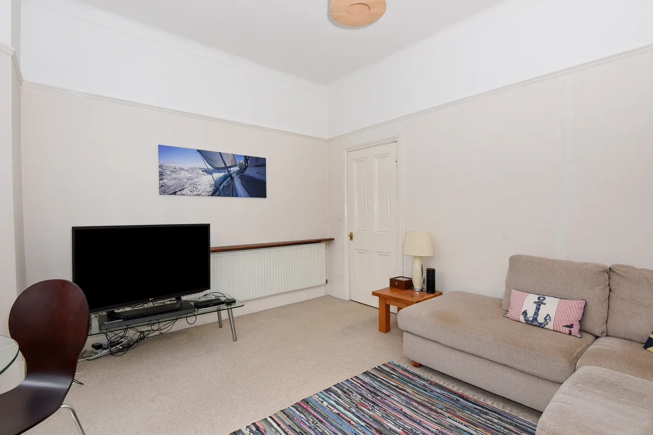 Clarendon Road, South Woodford, E18, photo 2