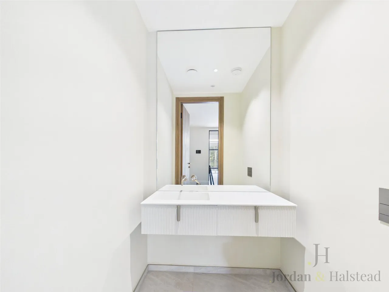 Macclesfield Road, Prestbury, SK10, photo 15