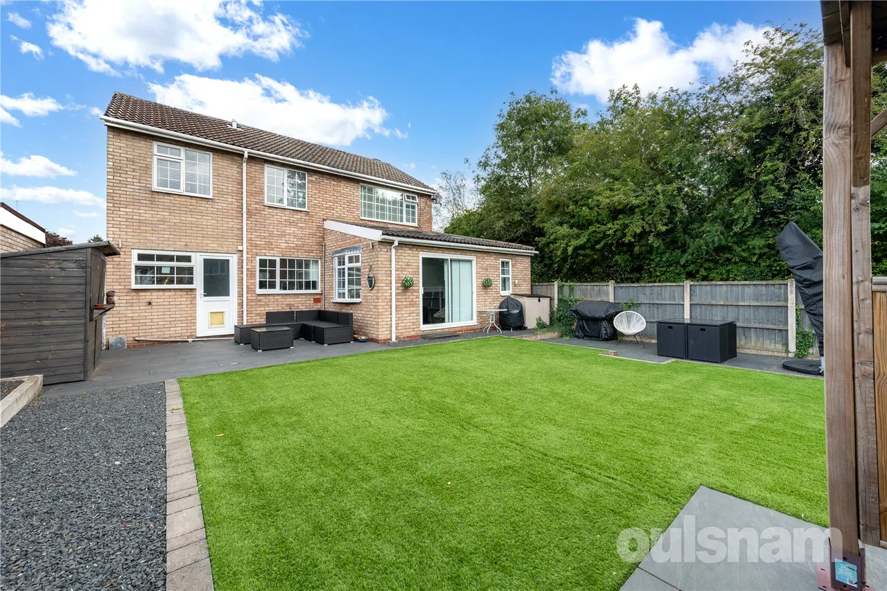 Ledbury Close, Matchborough East, B98, photo 4