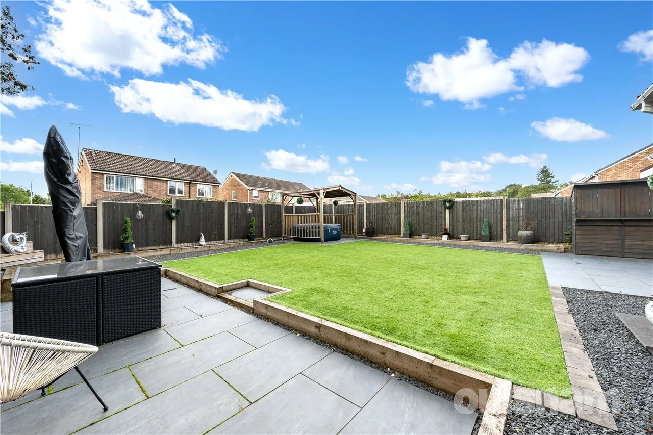 Ledbury Close, Matchborough East, B98, photo 23