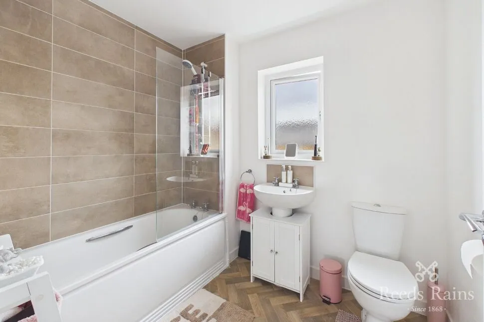 Lotus Crescent, Castleford, West Yorkshire, WF10, photo 6