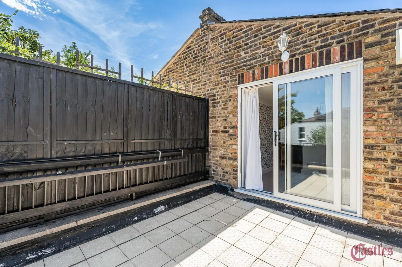 Whittington Road, N22, photo 23