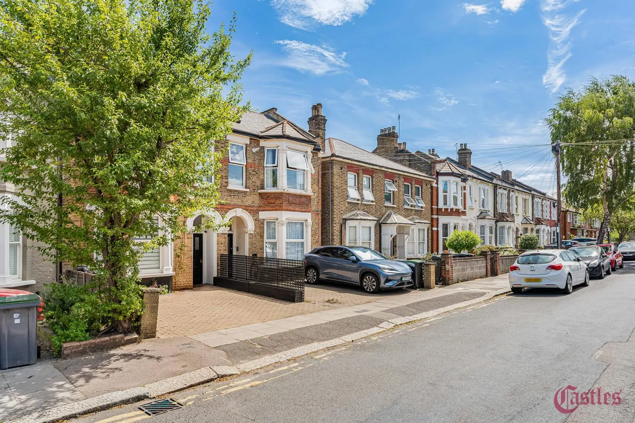 Whittington Road, N22, photo 19